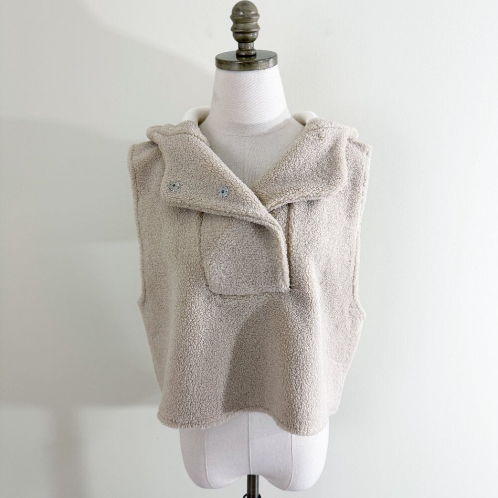 Anthro Pilcro	Tan Teddy Cropped Hooded Vest One Size Fits Most EUC Pull Over - Picture 6 of 6